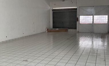 Renta Local Comercial con Bodegas