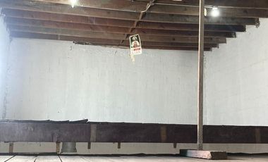Renta Local Comercial con Bodegas