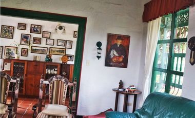 Casa típica Campestre 4 habitaciones   vía Rionegro - El Carmen