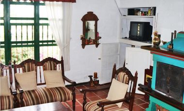 Casa típica Campestre 4 habitaciones   vía Rionegro - El Carmen