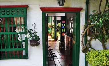 Casa típica Campestre 4 habitaciones   vía Rionegro - El Carmen