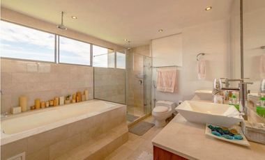 Venta apartamento lujo Medellín Poblado superior santas palmas luxury