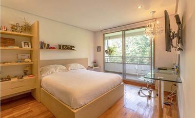 Venta apartamento lujo Medellín Poblado superior santas palmas luxury