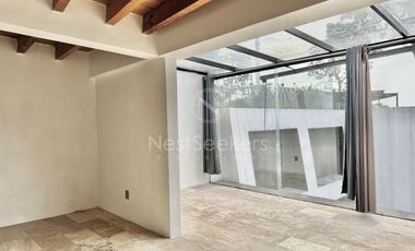 Casa en renta y venta  en Avándaro con vista al bosque y al lago