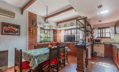Venta casa 4 ambientes en Ramos Mejia.