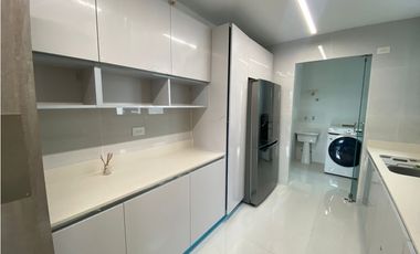 SEA CONFIABLE VENDE APARTAMENTO EN PH VELURE AMOBLADO