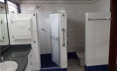 SE ALQUILA HERMOSA CASA UBICADA EN EL DORADO