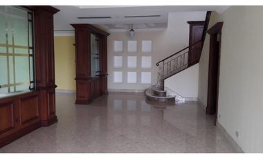 SE ALQUILA HERMOSA CASA UBICADA EN EL DORADO