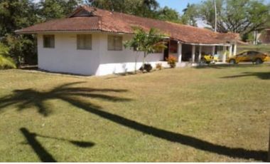 SE ALQUILA CASA EN HOWARD