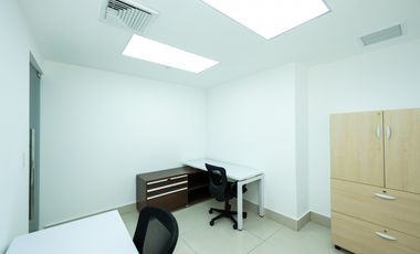 SE ALQUILA OFICINA EN AVENIDA BALBOA