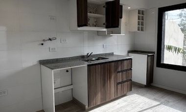 Departamento Tipo Casa en venta en Lanus Oeste