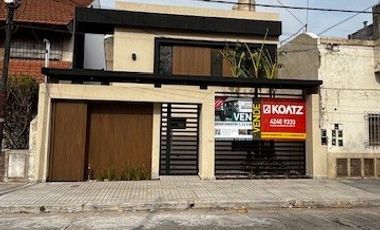 Departamento Tipo Casa en venta en Lanus Oeste