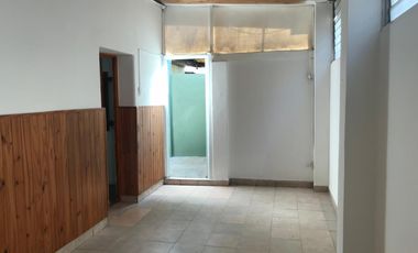 ALQUILER - PH 3 AMBIENTES CON PATIO - LA TABLADA