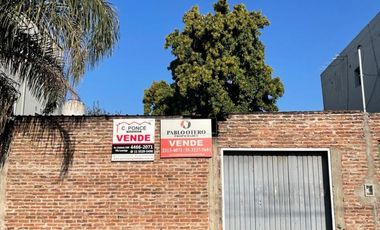 Lote en venta en Isidro Casnaova