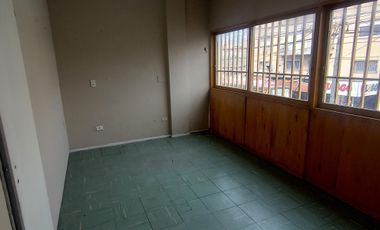 Oficina en Centro de San Justo.