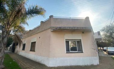 CASA DE 4 AMBIENTES EN VENTA