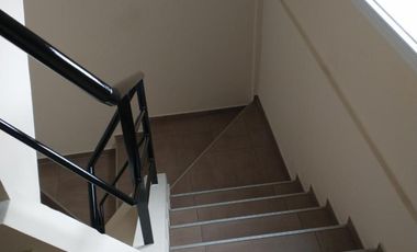 Departamento de 2 ambientes muy cómodo y luminoso, al frente y con balcón