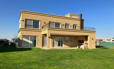Alquiler de casa en Terralagos Canning