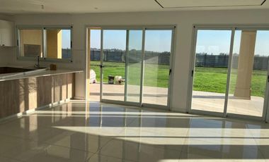 Alquiler de casa en Terralagos Canning