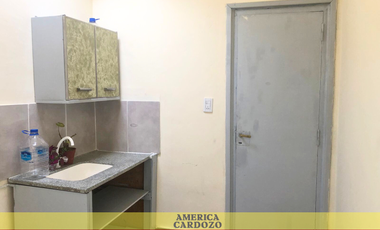 DEPARTAMENTO PLANTA ALTA UBICADO EN LA PARTE DEL MEDIO, PASO DEL REY CENTRO