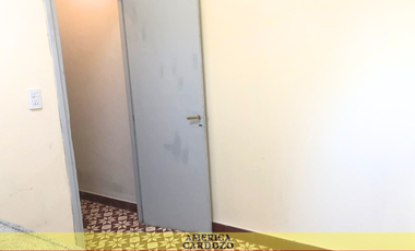 DEPARTAMENTO PLANTA ALTA UBICADO EN LA PARTE DEL MEDIO, PASO DEL REY CENTRO