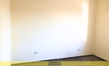 DEPARTAMENTO PLANTA ALTA UBICADO EN LA PARTE DEL MEDIO, PASO DEL REY CENTRO