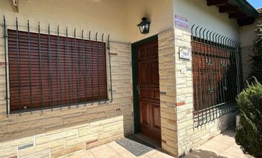 Casa de cuatro ambientes en alquiler