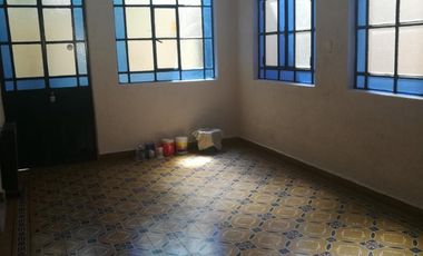 Casa 5 Ambientes con cochera, mas departamento 3 Ambientes y fondo