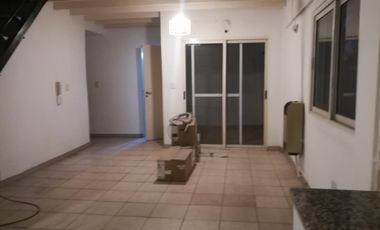 DEPTO 2 AMB. TIPO LOFT. TODO INCLUIDO EN EL VALOR. EXPENSAS. ABL Y AGUA , COMPLEJO CON PISICINA Y PARRILLA. TIGRE . LINIERS 483