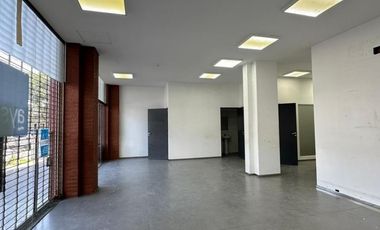 Importante local comercial en alquiler