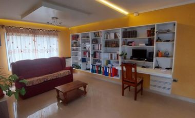 Excelente propiedad con terraza al mar y quincho