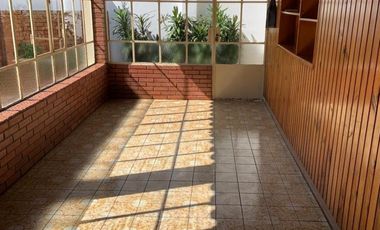 ALQUILER DE CHALET EN EXCELENTE ESTADO.