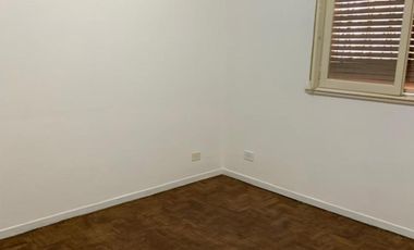 ALQUILER DE CHALET EN EXCELENTE ESTADO.