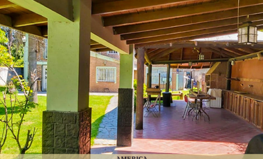 CASA QUINTA, 7 AMBIENTES, 1000m2, PARQUE LELOIR