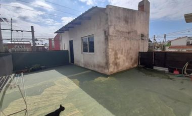 CASA MULTIFAMILIAR EN VENTA - SAN JUSTO