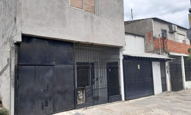 CASA MULTIFAMILIAR EN VENTA - SAN JUSTO