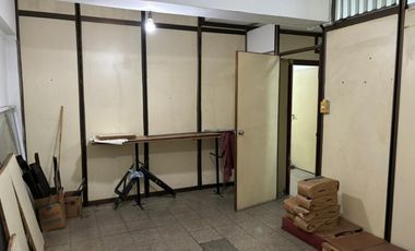 Local 92mts 2 baños T/destino a 100mts Av Saenz