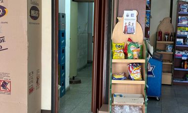 Local 92mts 2 baños T/destino a 100mts Av Saenz