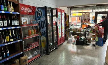 Local 92mts 2 baños T/destino a 100mts Av Saenz