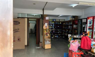 Local 92mts 2 baños T/destino a 100mts Av Saenz