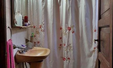 Venta Casa De Lote Propio. A Reciclar. Jardín. Patio. 184mts. Pje Verdi 1700. Monte Castro. Floresta