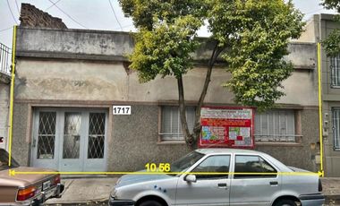 Venta Casa De Lote Propio. A Reciclar. Jardín. Patio. 184mts. Pje Verdi 1700. Monte Castro. Floresta