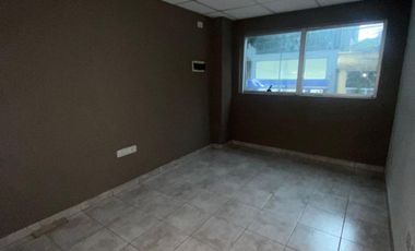 Dos locales unificados en alquiler
