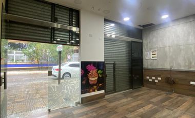 Dos locales unificados en alquiler