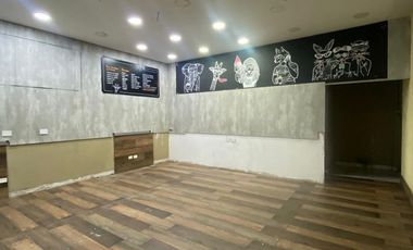Dos locales unificados en alquiler