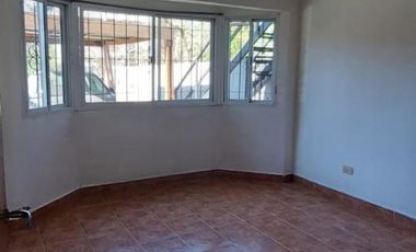 OPORTUNIDAD DEPARTAMENTO TIPO PH DE TRES AMBIENTES CON PARQUE EN ESCOBAR