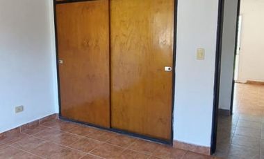 OPORTUNIDAD DEPARTAMENTO TIPO PH DE TRES AMBIENTES CON PARQUE EN ESCOBAR