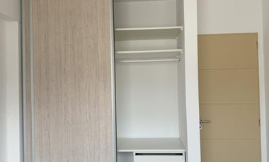 DEPARTAMENTO A ESTRENAR 4 AMBIENTES 2 BAÑOS, 2 COCHERAS CUBIERTAS.