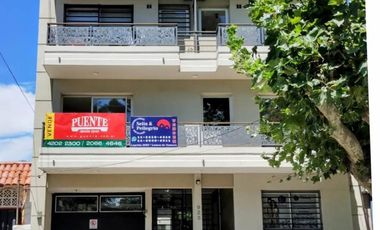 DEPARTAMENTO A ESTRENAR 4 AMBIENTES 2 BAÑOS, 2 COCHERAS CUBIERTAS.