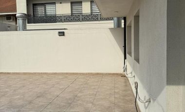 DEPARTAMENTO A ESTRENAR 4 AMBIENTES 2 BAÑOS, 2 COCHERAS CUBIERTAS.